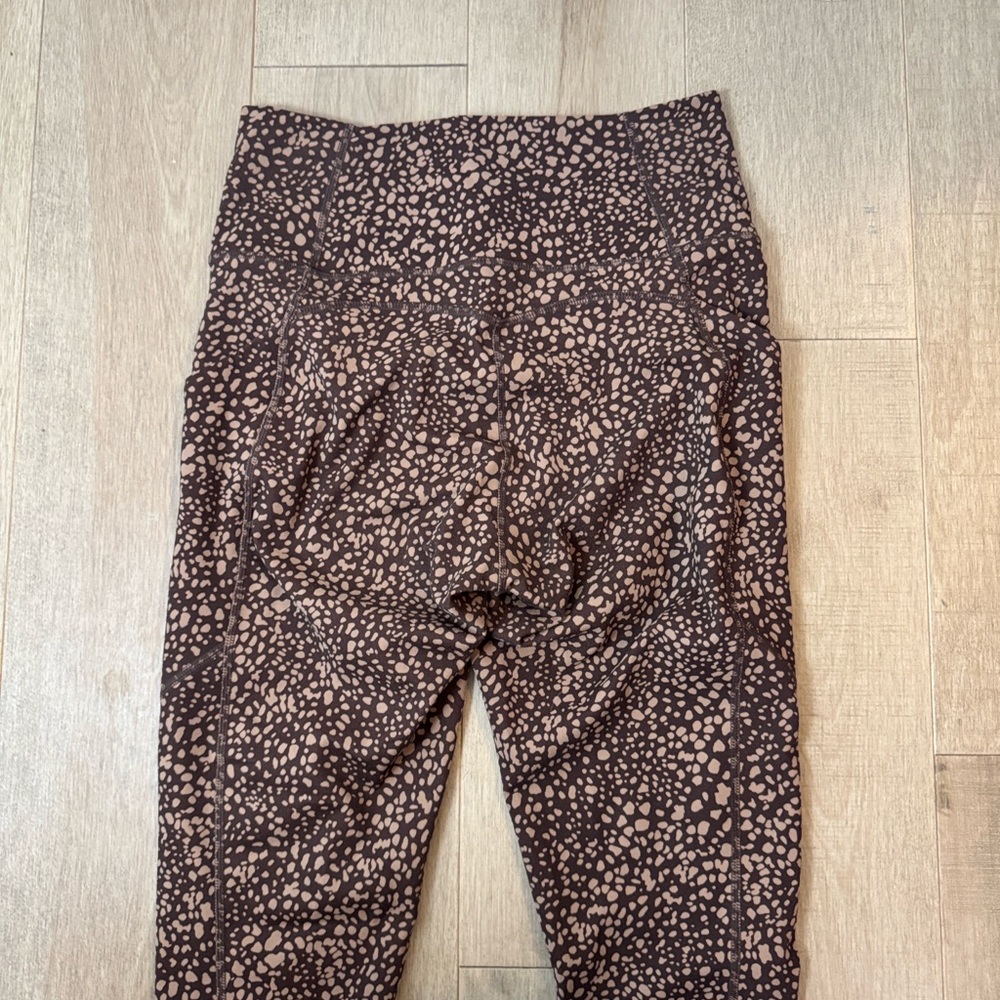 Fabletics Pure Luxe Dark and Light Brown Spotted Print Leggings - Picture 7 of 12